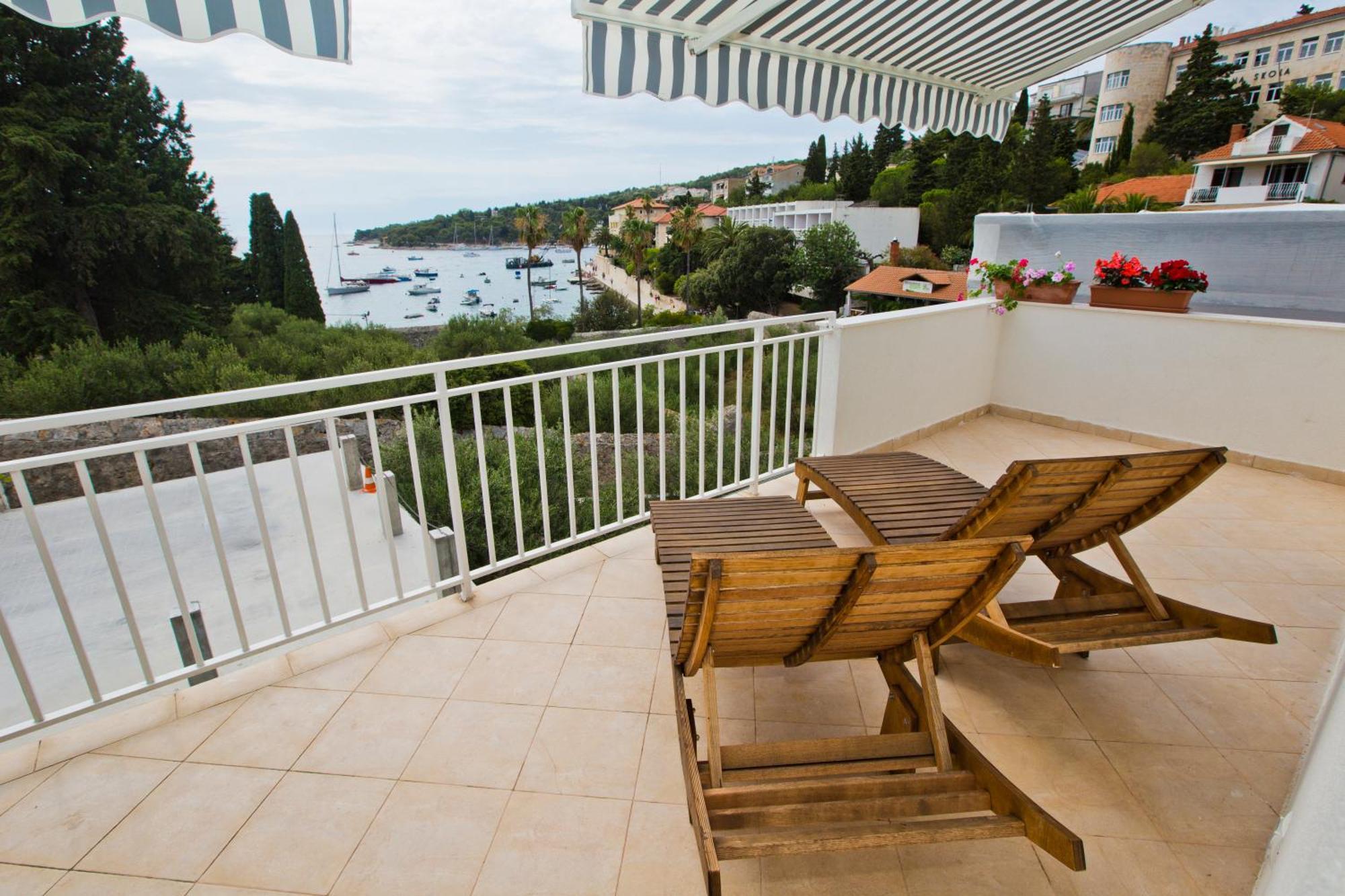 Grgo Hvar Town