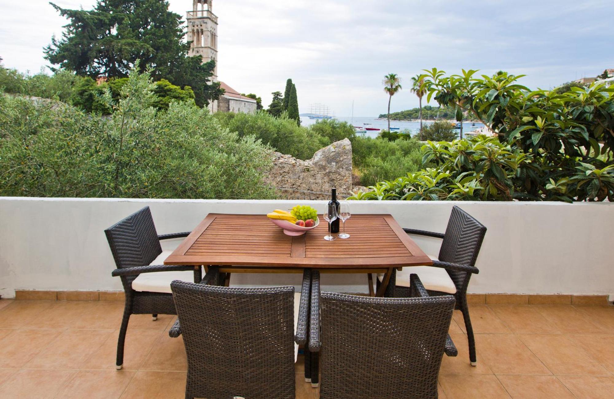 Apartment Grgo Hvar Town